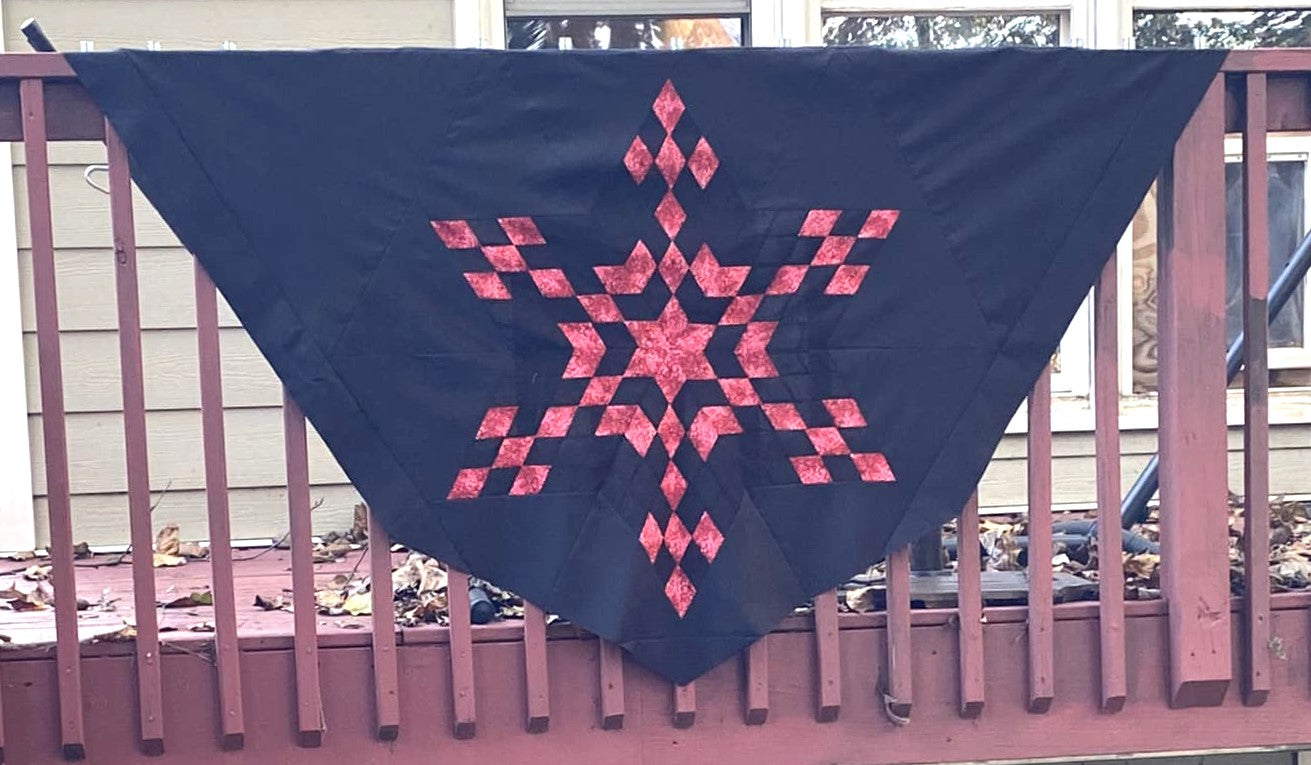 Northern Star Quilted Shawl Pattern by Ana Galan (PDF ONLY)